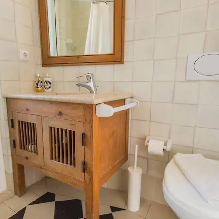 Apartamento 135 A - In Tranquil Flat Alfama Sé&castle *