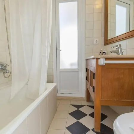 135 A - In Tranquil Flat Alfama Sé&castle *