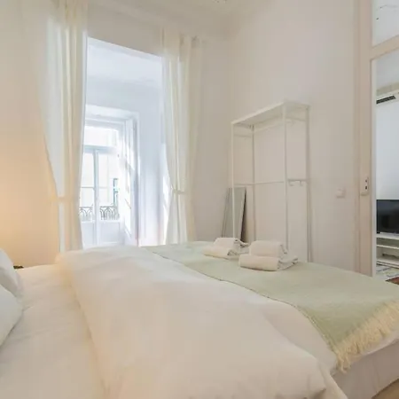 135 A - In Tranquil Flat Alfama Sé&castle Lisboa